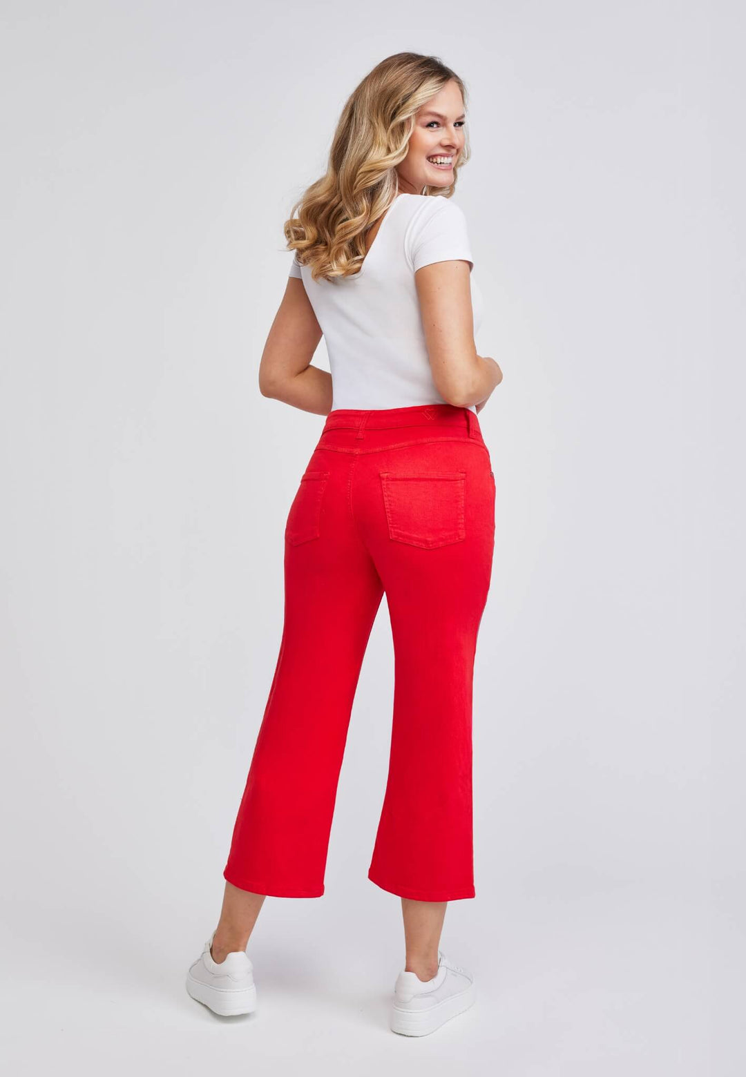wonderjeans Relaxed Straight Ankle Fearless Red