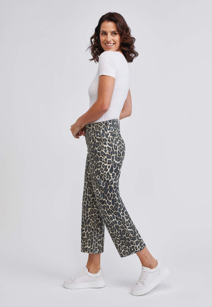 wonderjeans Relaxed Straight Ankle Leo Print