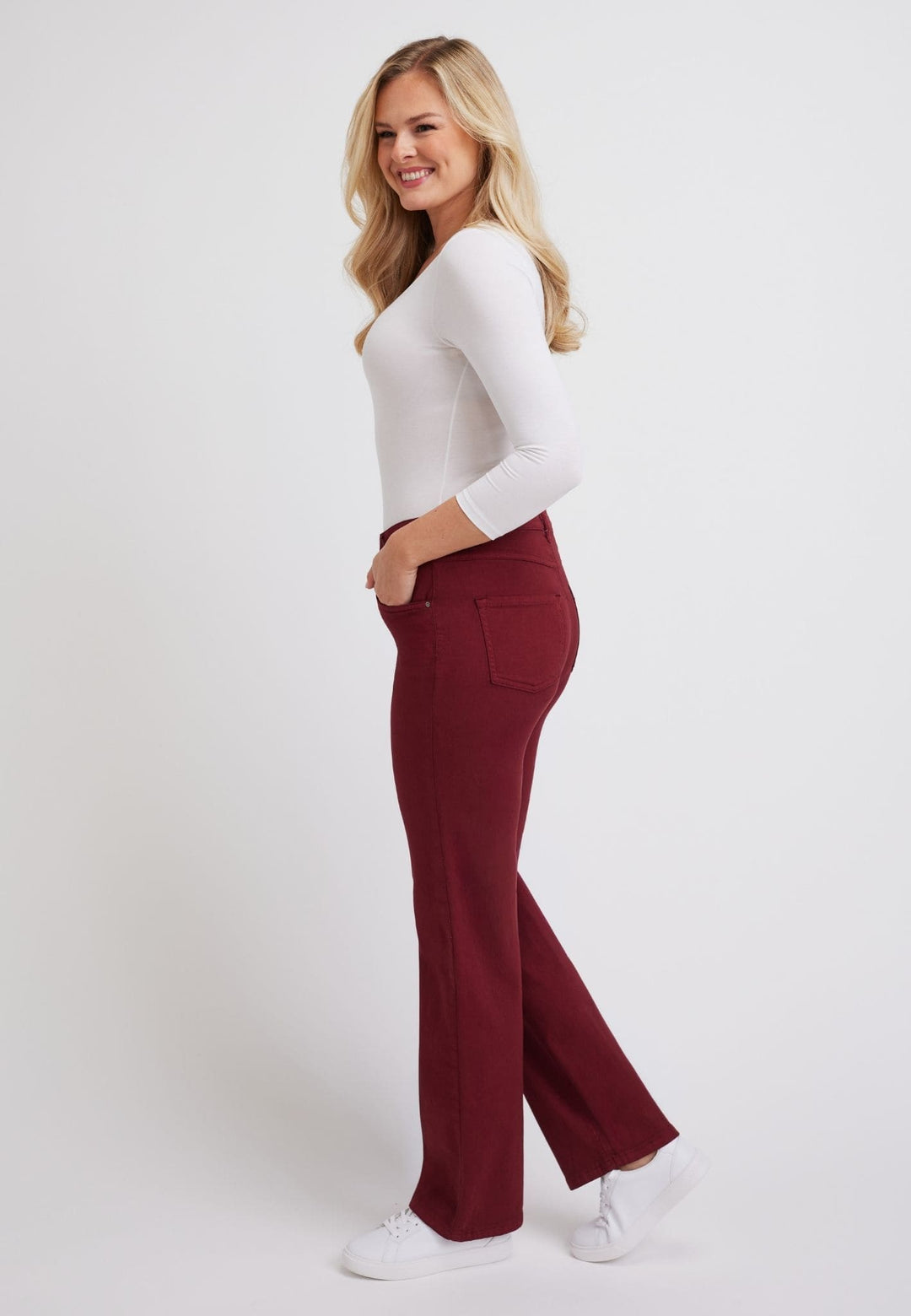wonderjeans Relaxed Straight Burgundy